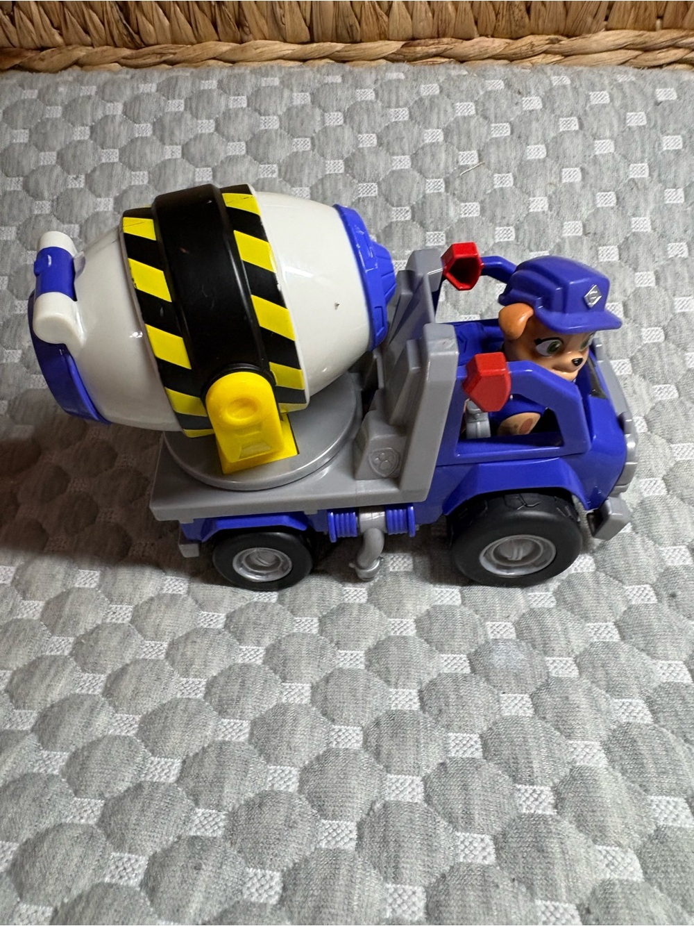 Paw patrol Rubble and crew Cement Mixer Truck